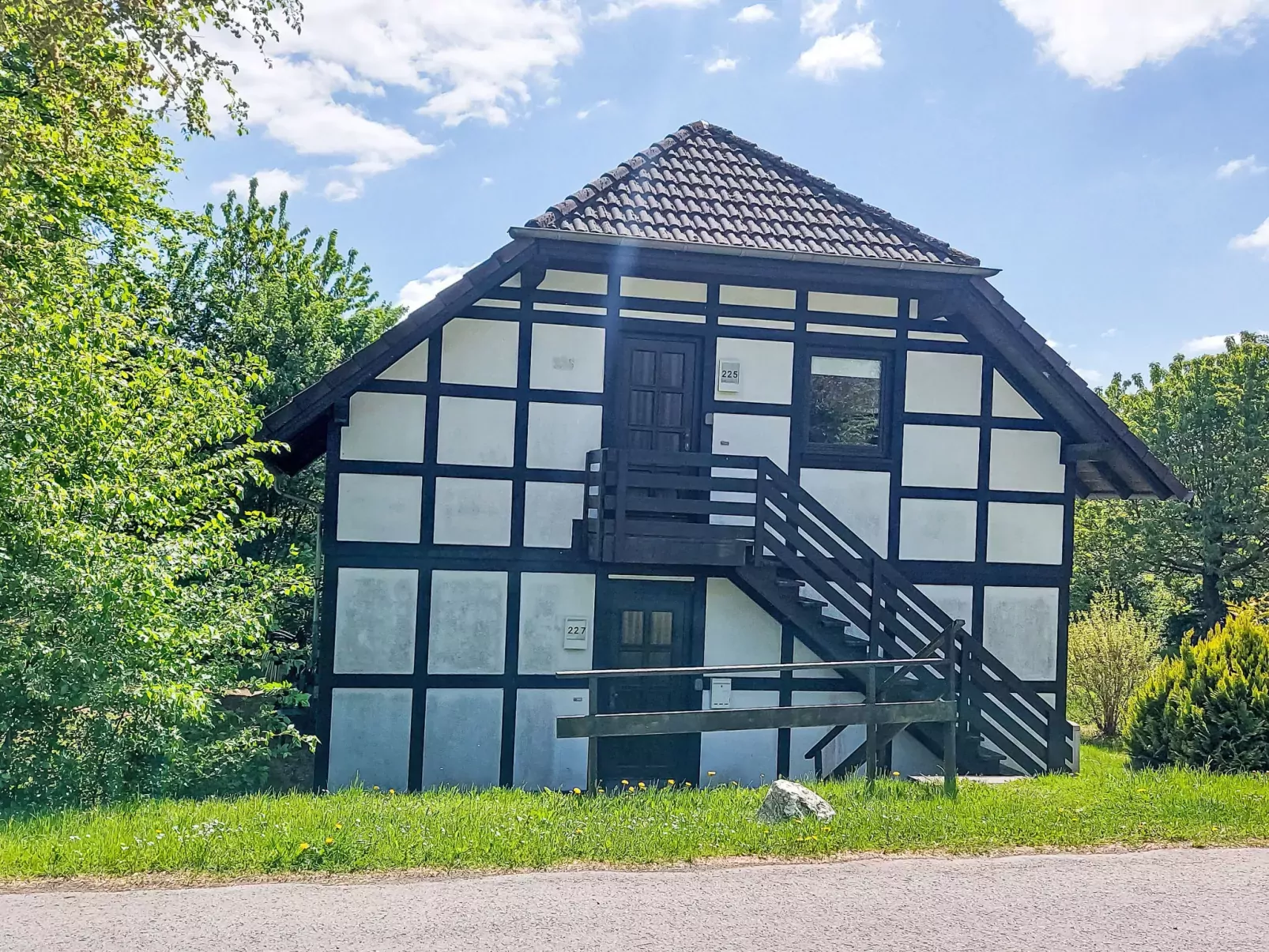 Sternberg 225-Buiten