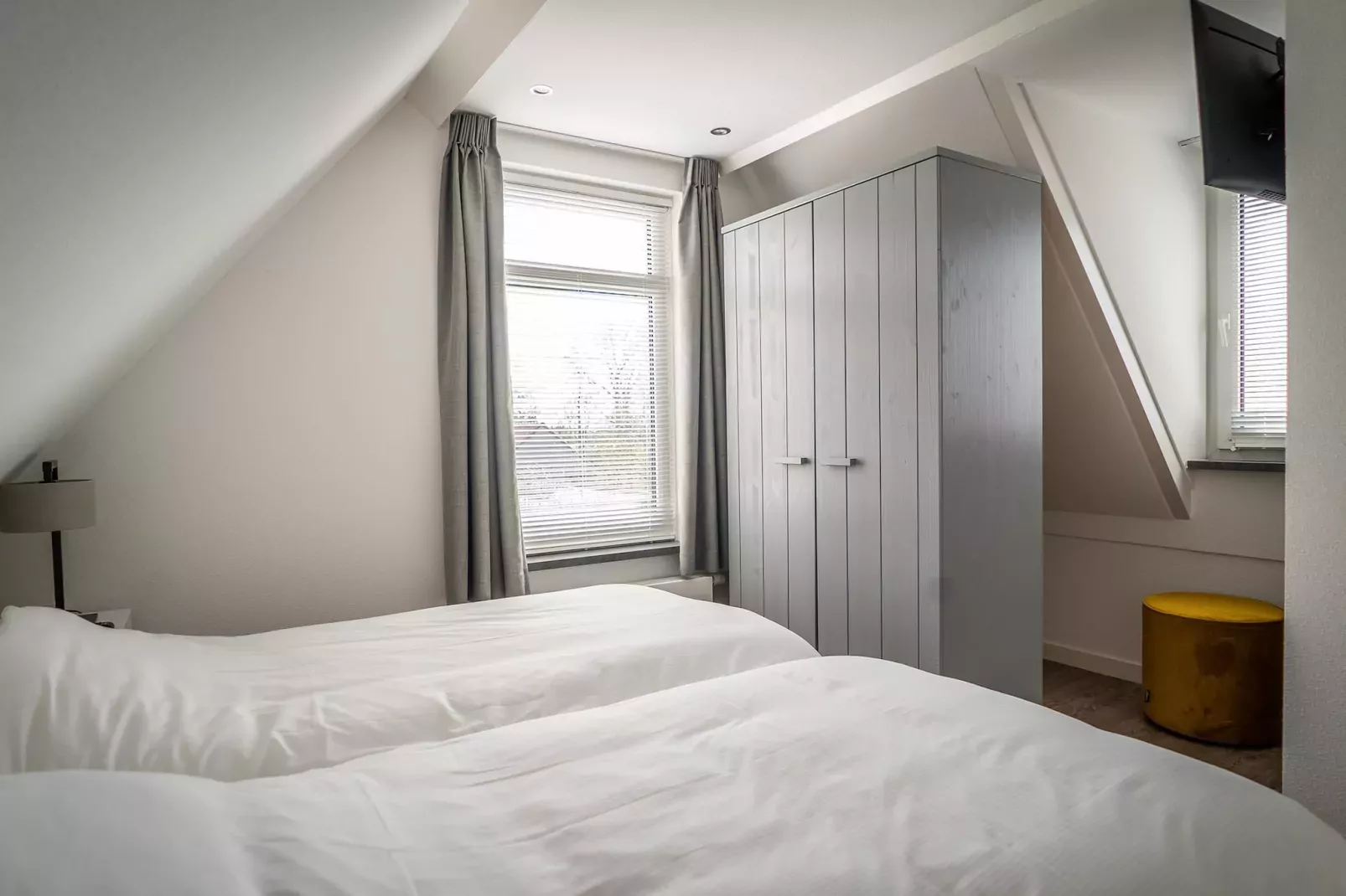 Bungalow Roggesloot A-8a-Slaapkamer