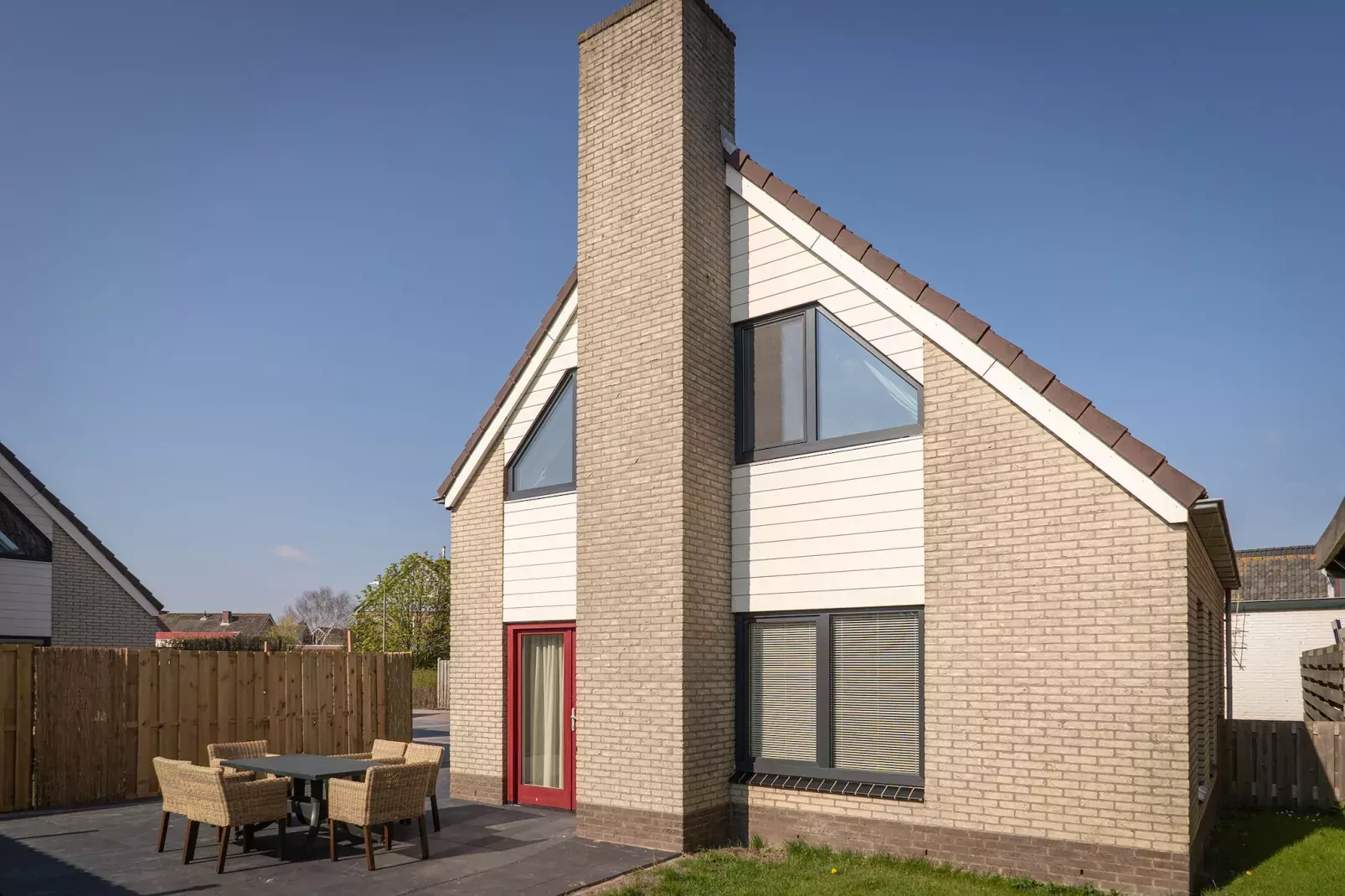 Hodshonstraat B-12-Buitenkant zomer