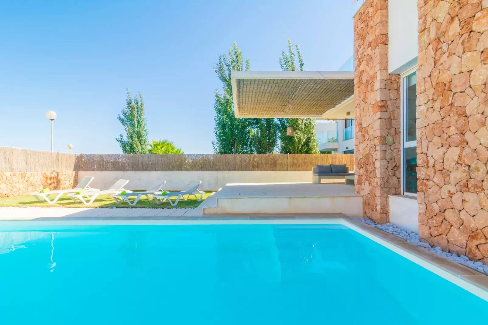 poolofhouse