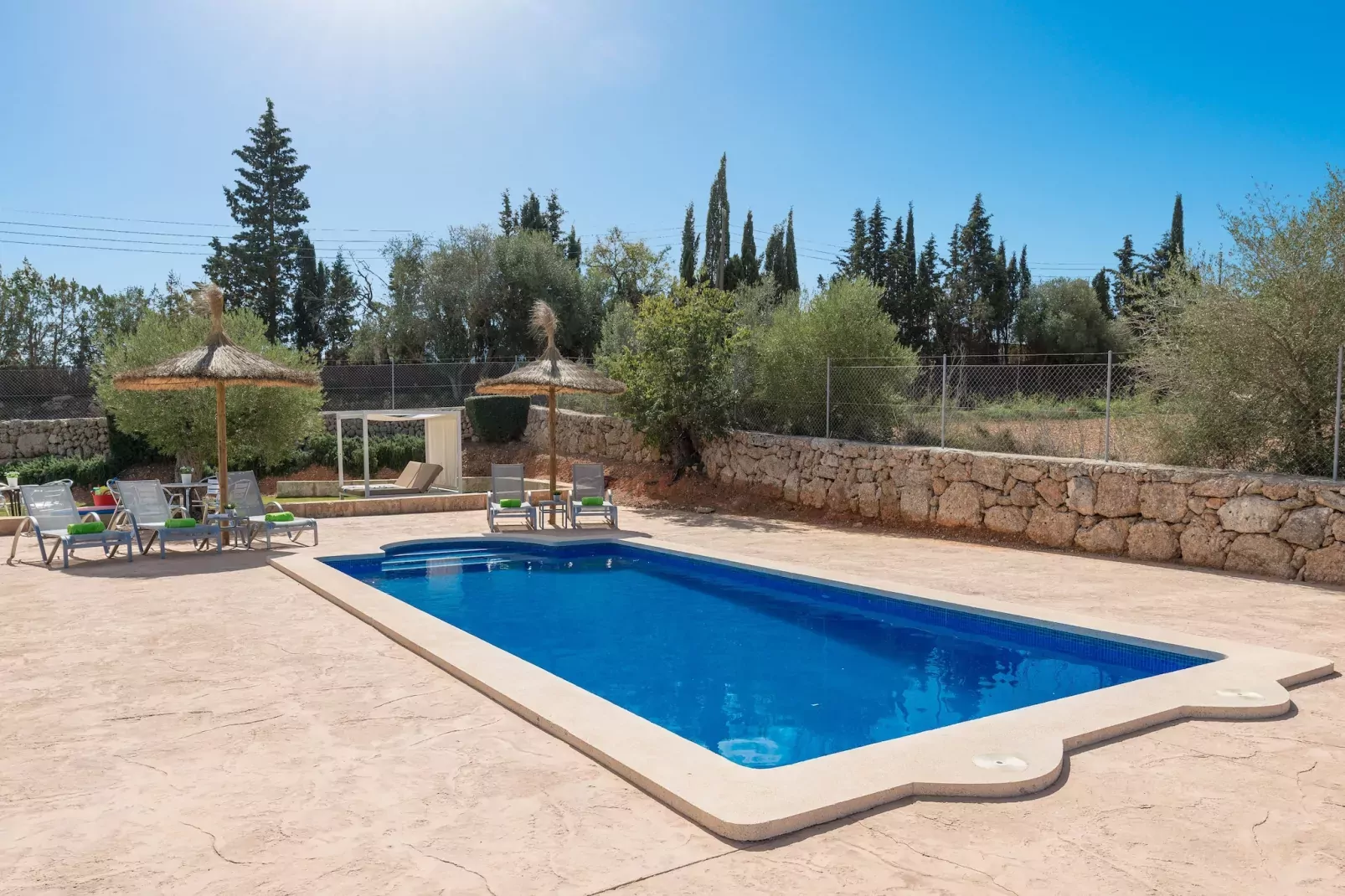poolofhouse