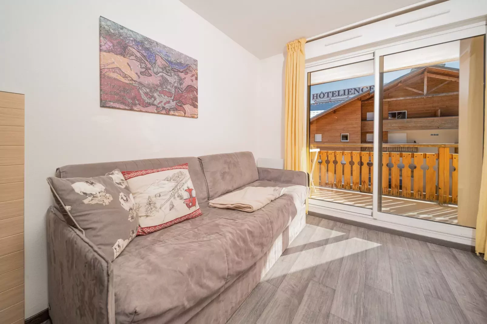 C. du Verdon N°3401 - 2P6-Woonkamer