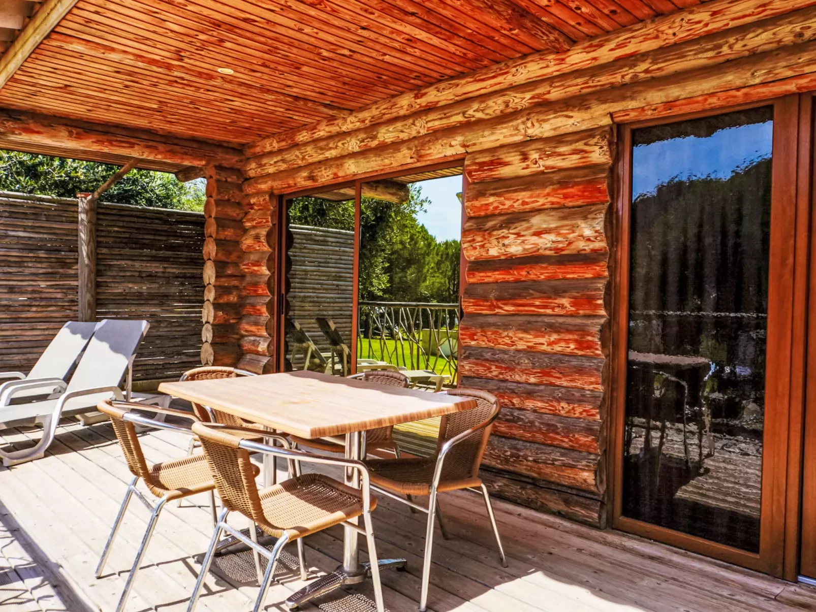 Chalet Simple-Binnen