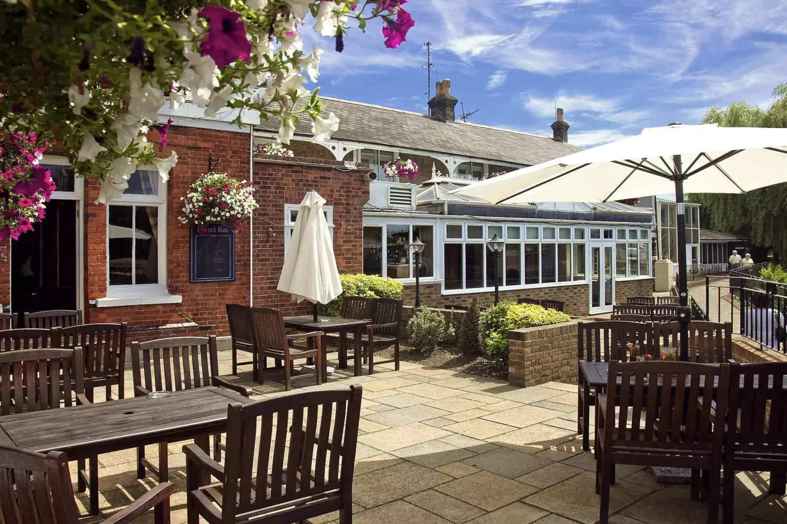 Classic Double  Staines ex Mercure-Terrasbalkon