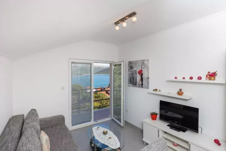 Apartments Memunić - One Bedroom Apartment with Balcony and Sea View (CRVENI)