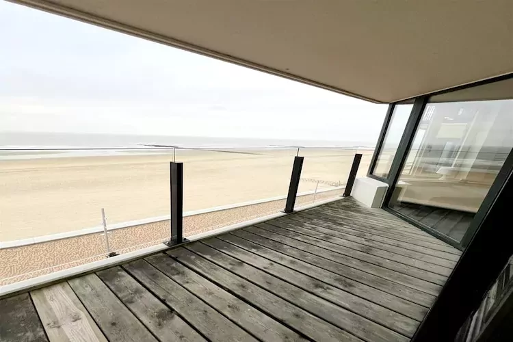 Château la Tuilerie 0701-Terrasbalkon