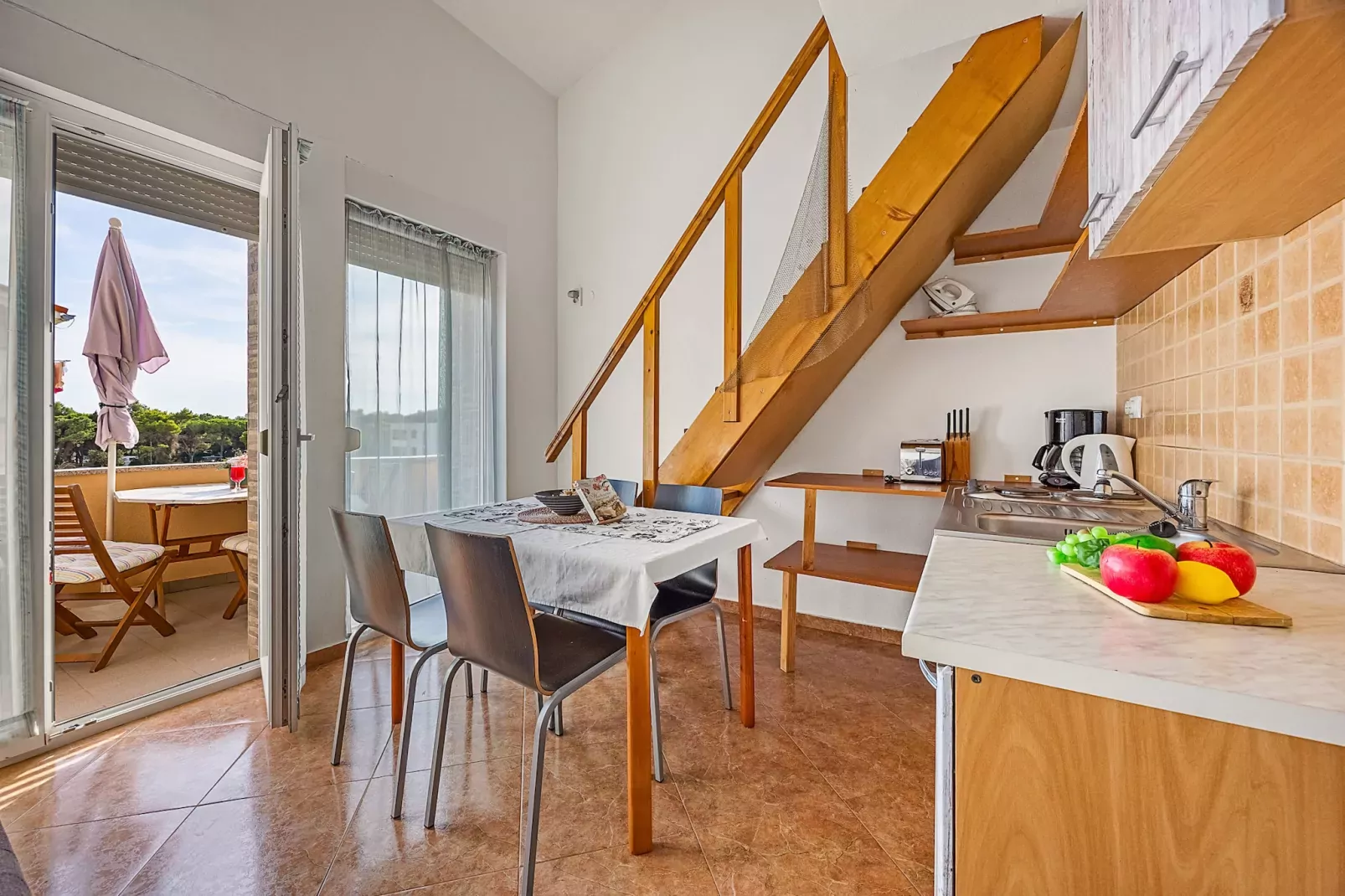 Mijic Studio 3 - 250 m from the Beach