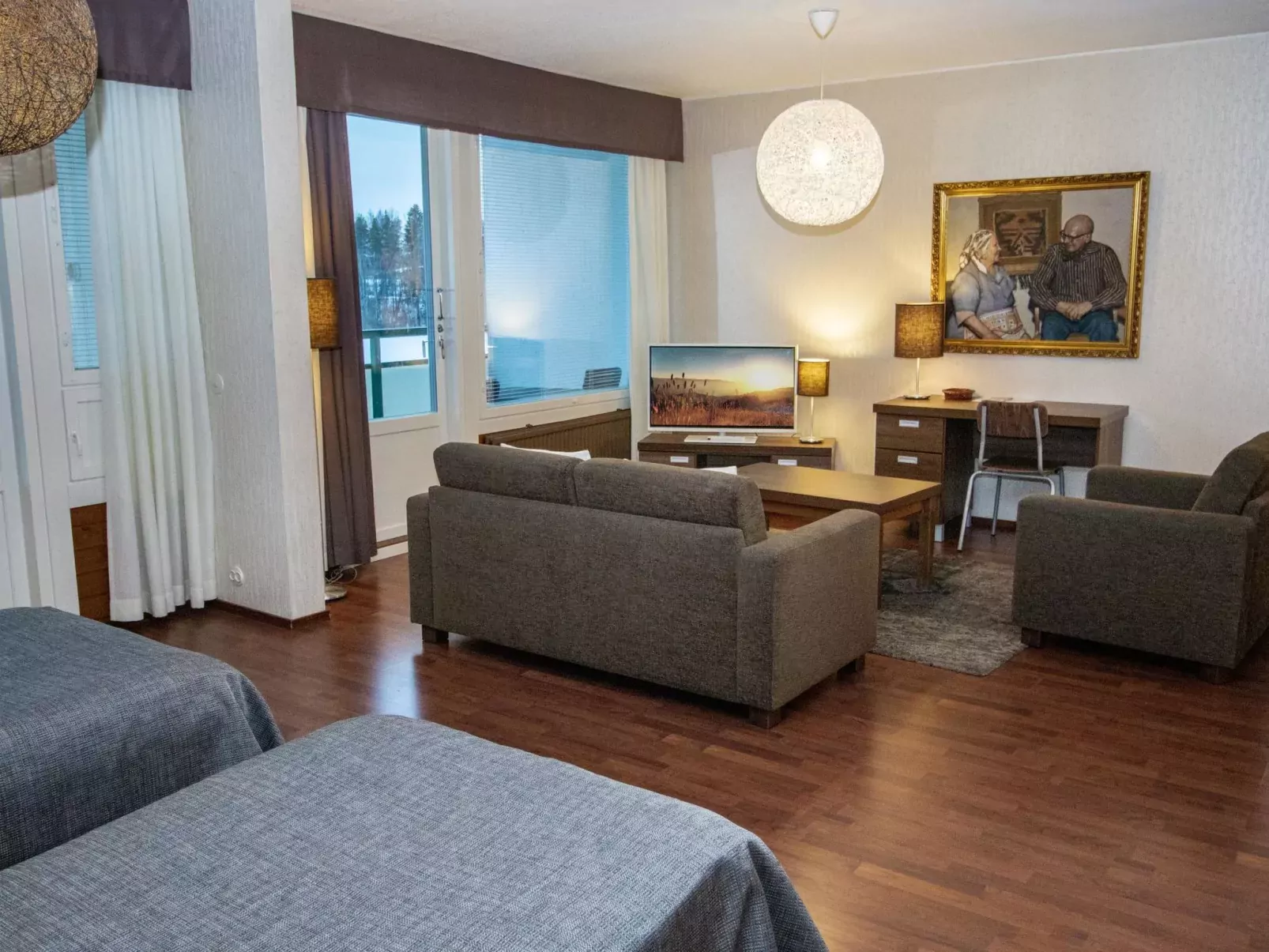 Kylpylä-hotelli, kekkosen sviitti, room