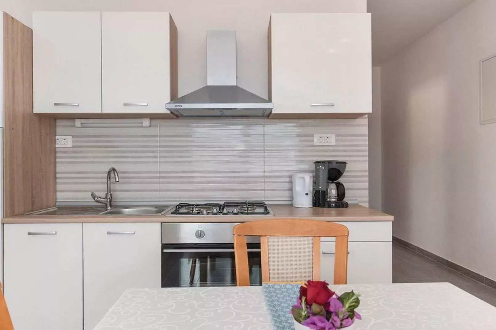 Apartments Zdenka Zatoglav - Grey apartment