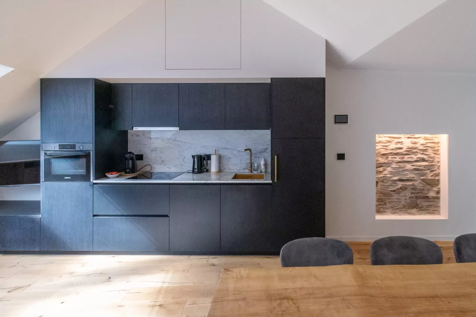 The Cave-Keuken