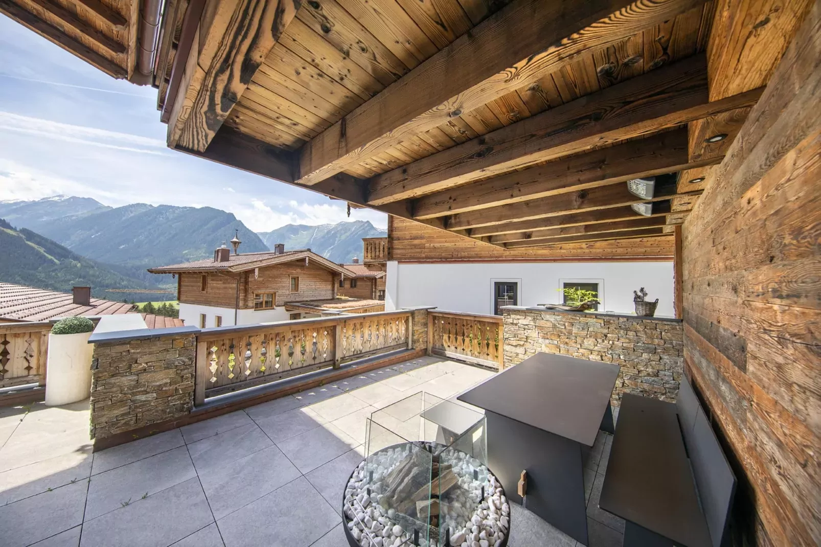 Nationalpark Chalet Weissspitze-Buitenkant zomer