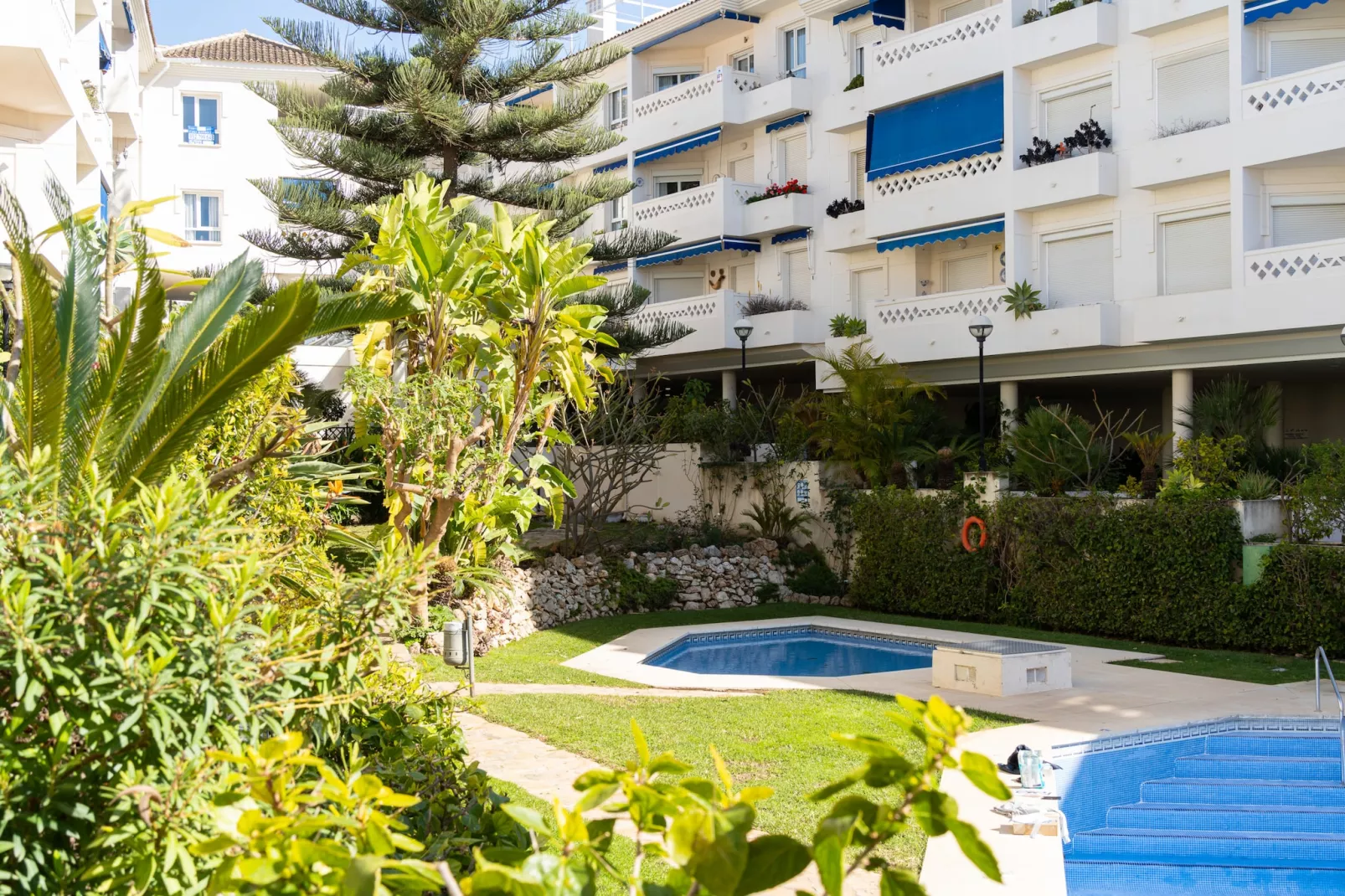 poolofhouse
