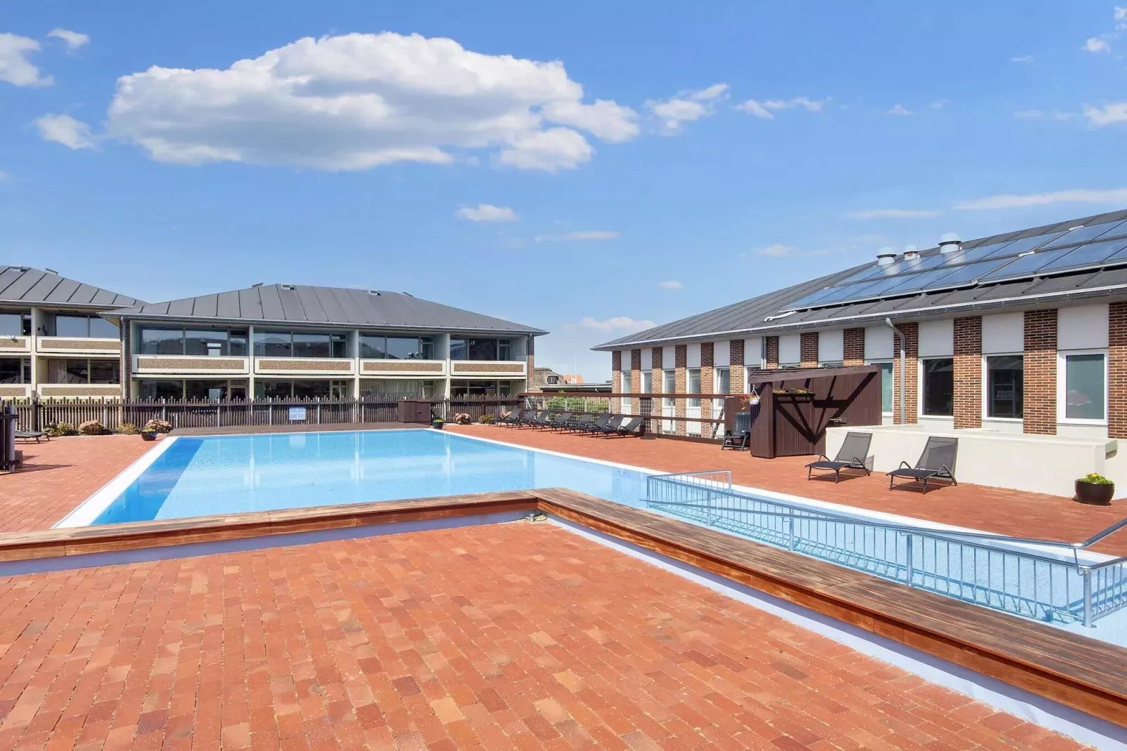 2 room w/seaview-Niet-getagd