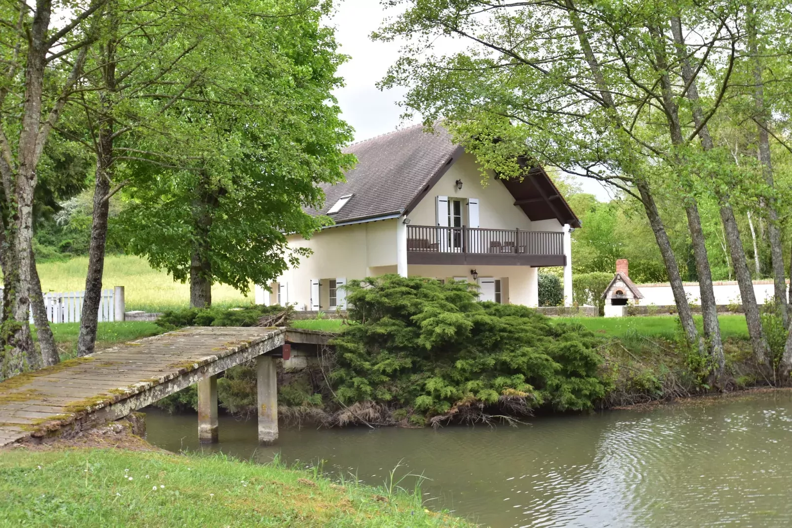 La Riviere-Buitenkant zomer