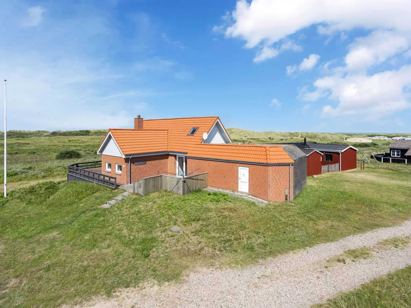 "Helfrida" - 350m from the sea-Buiten