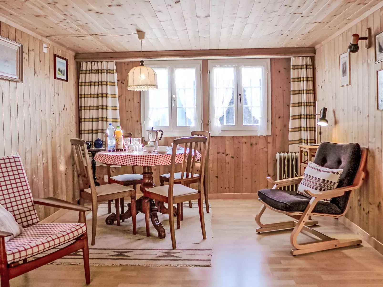 Chalet Esther-Binnen