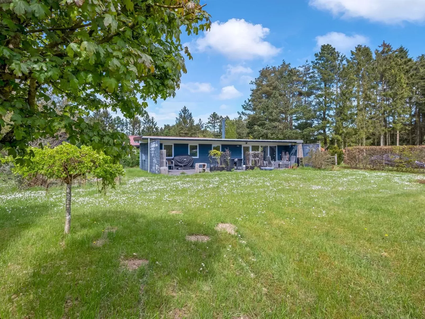 "Giselle" - 7km from the sea-Buiten
