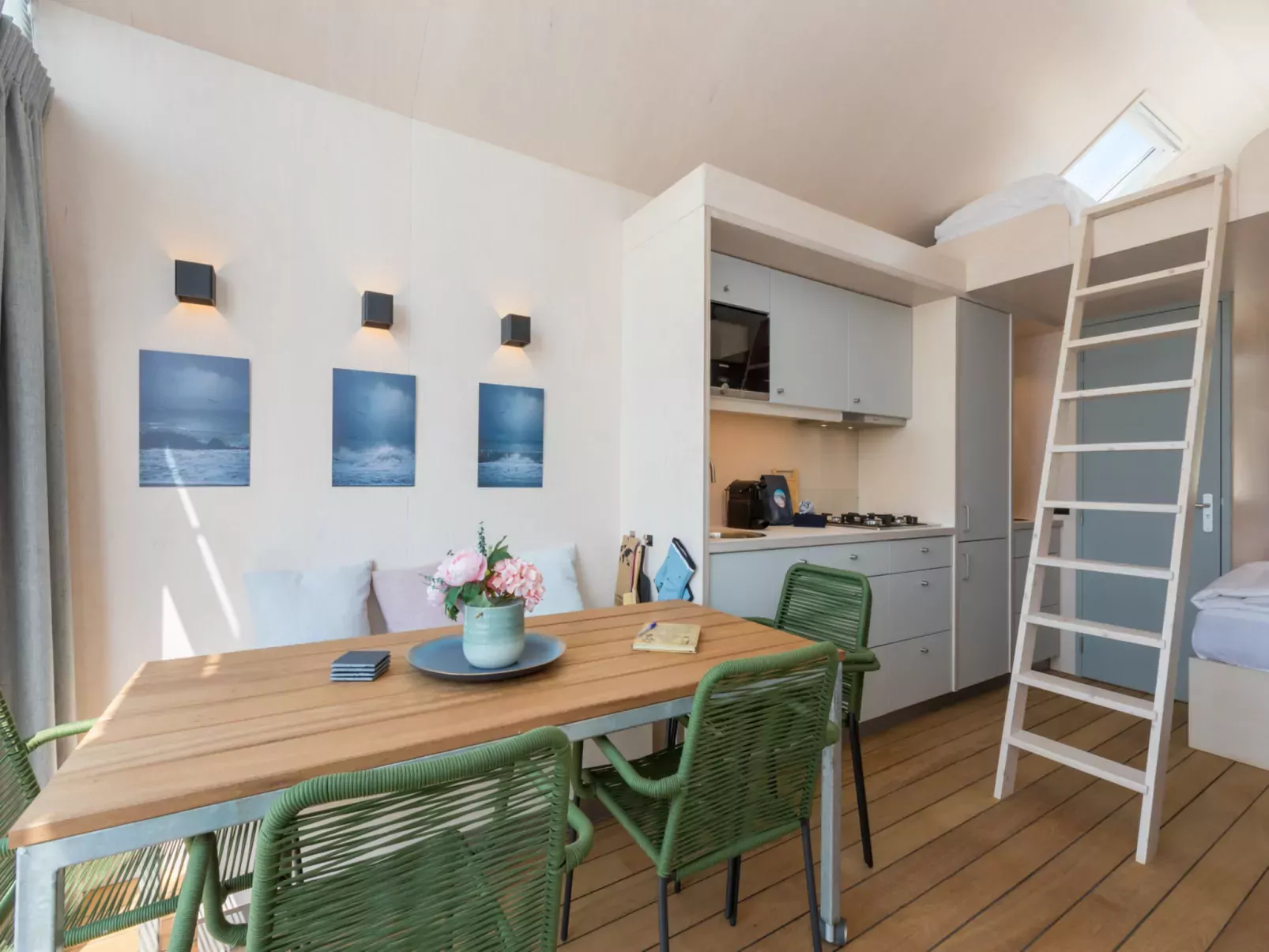 Seaview Lodge-Binnen