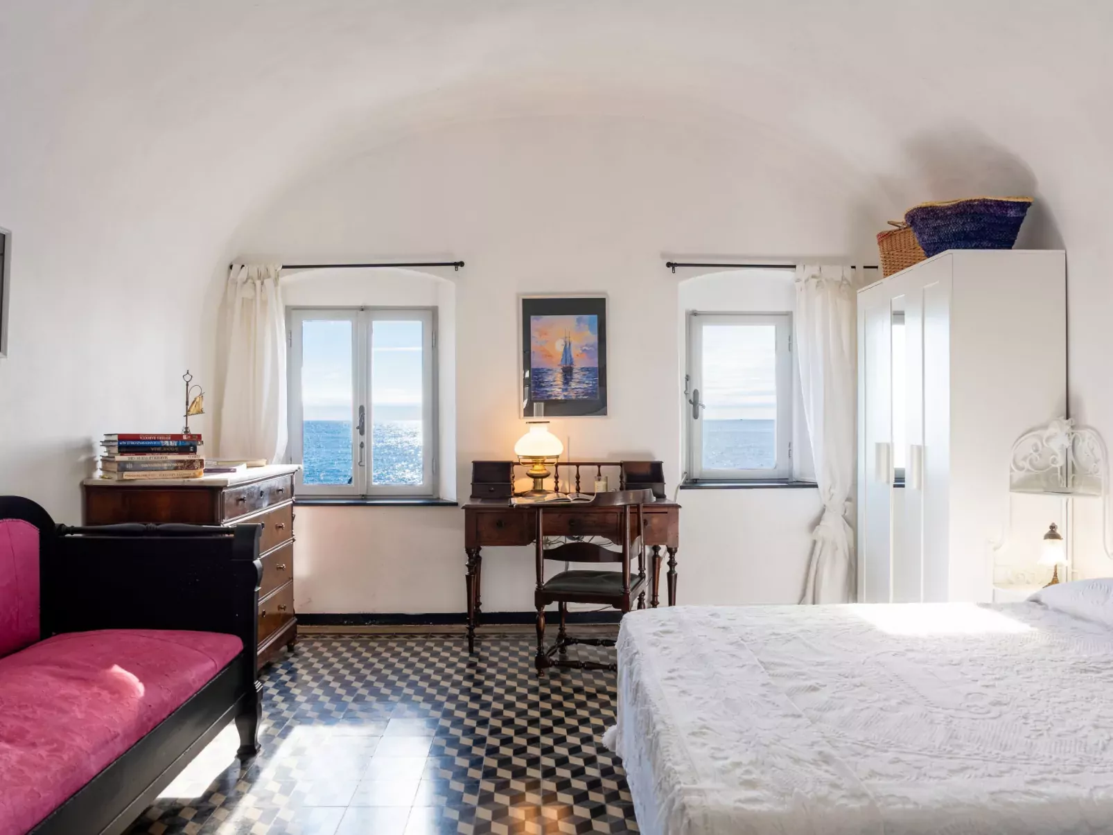 La Loggia sul mare