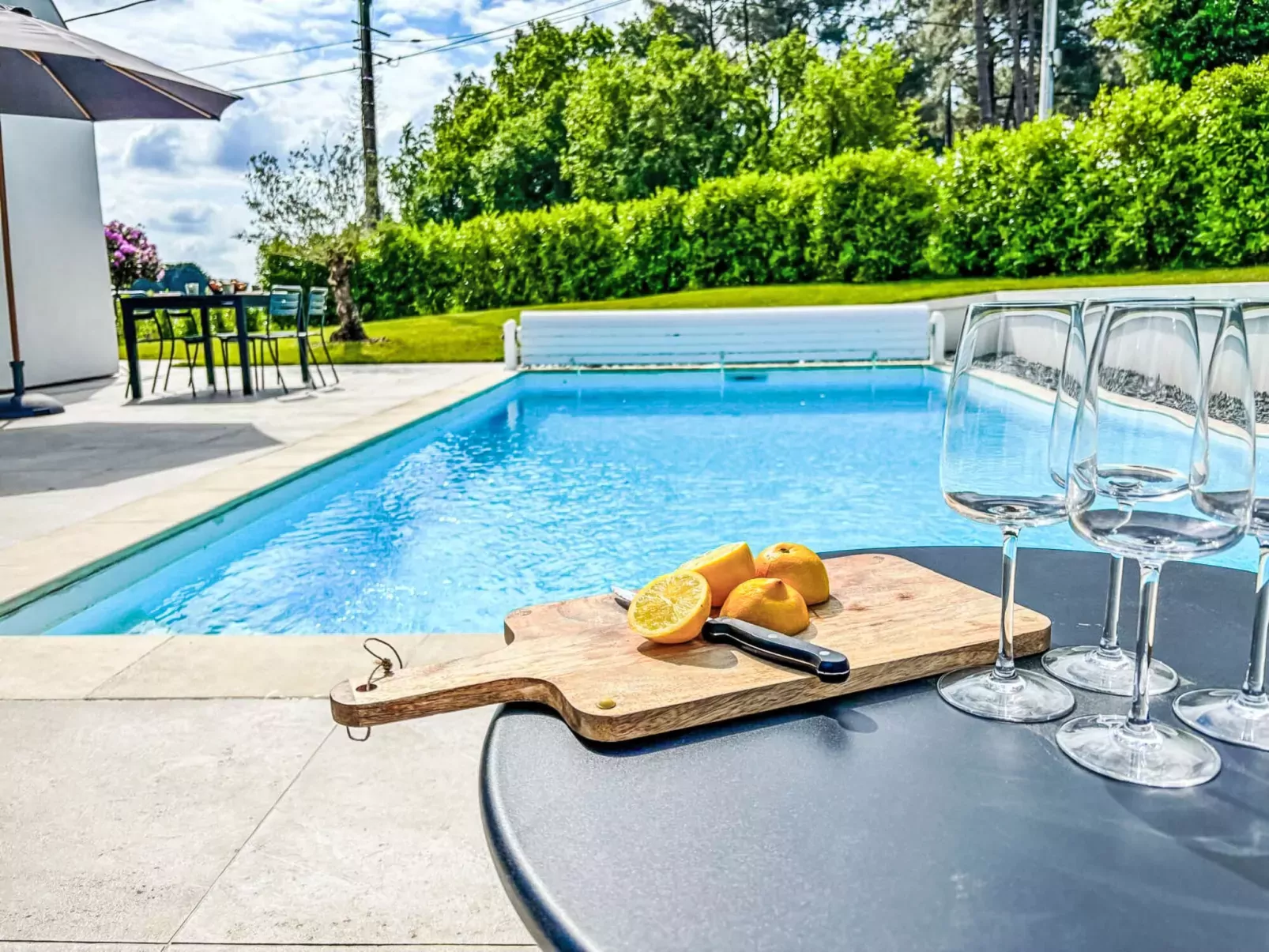 La Tour Bourgerel avec piscine-Buiten