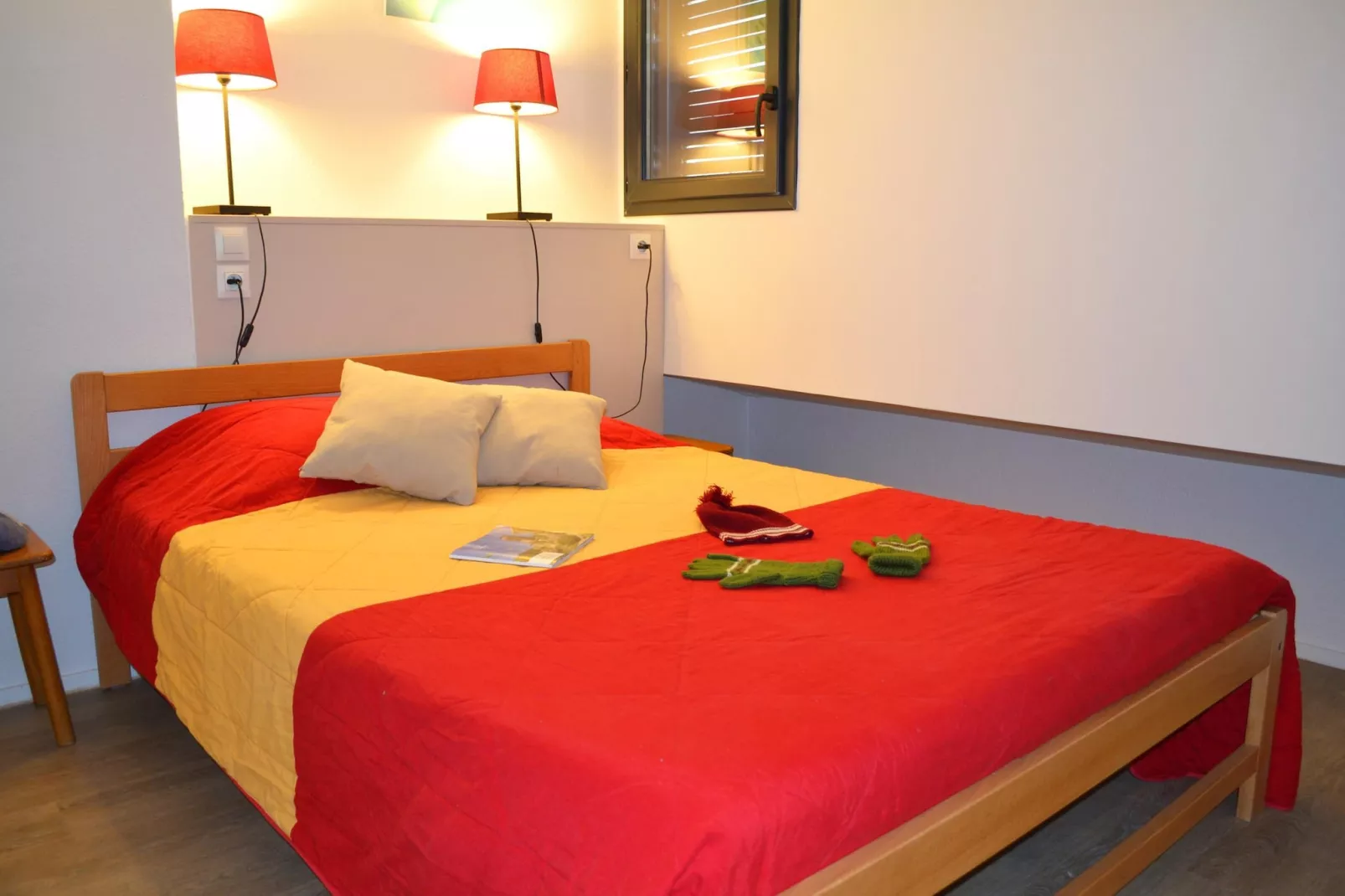 Saint-Julien-Chapteuil - Gîte 2 Pièces 4 Personnes 1  bébé