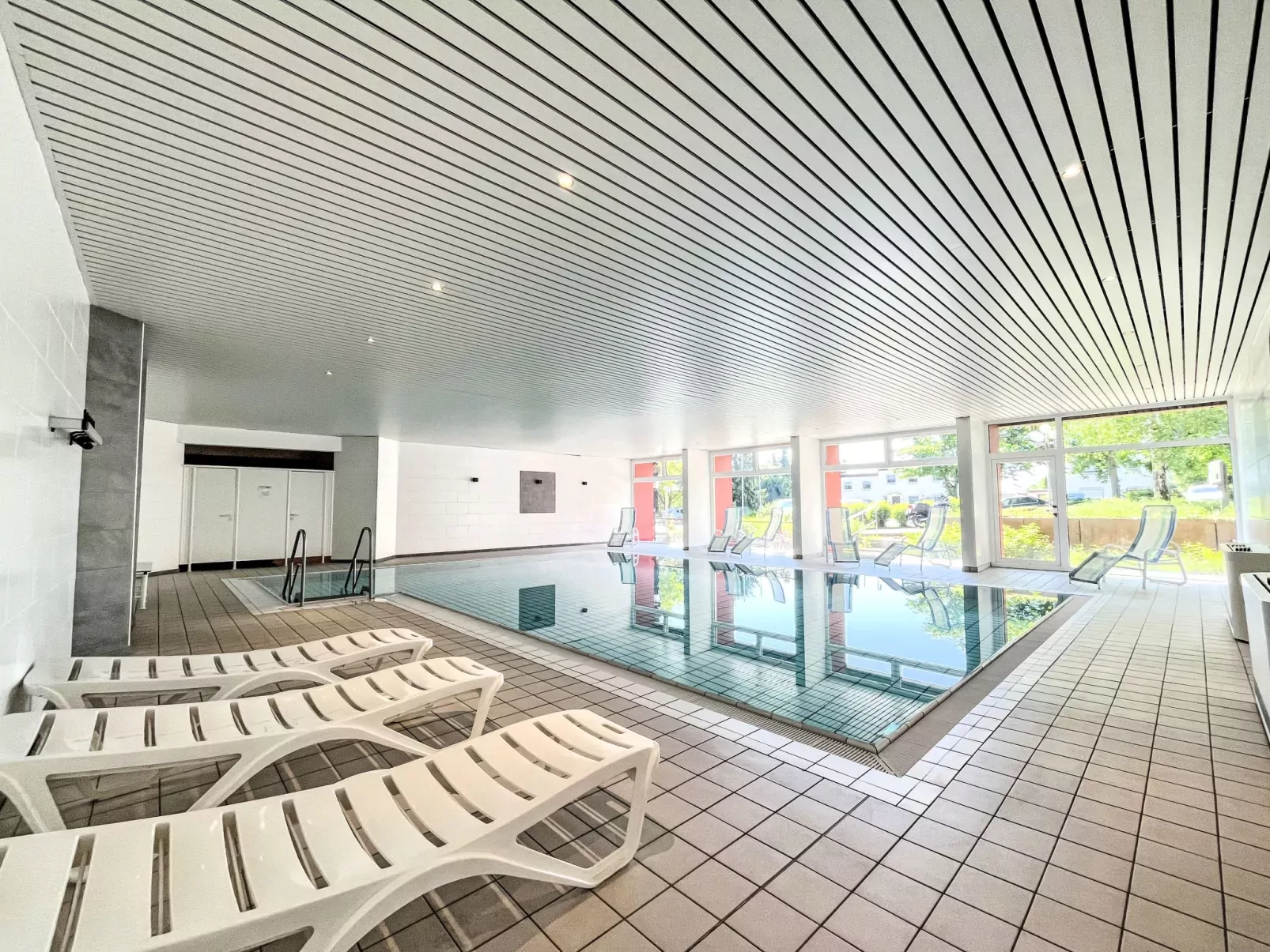 Relax (B907)-Binnen