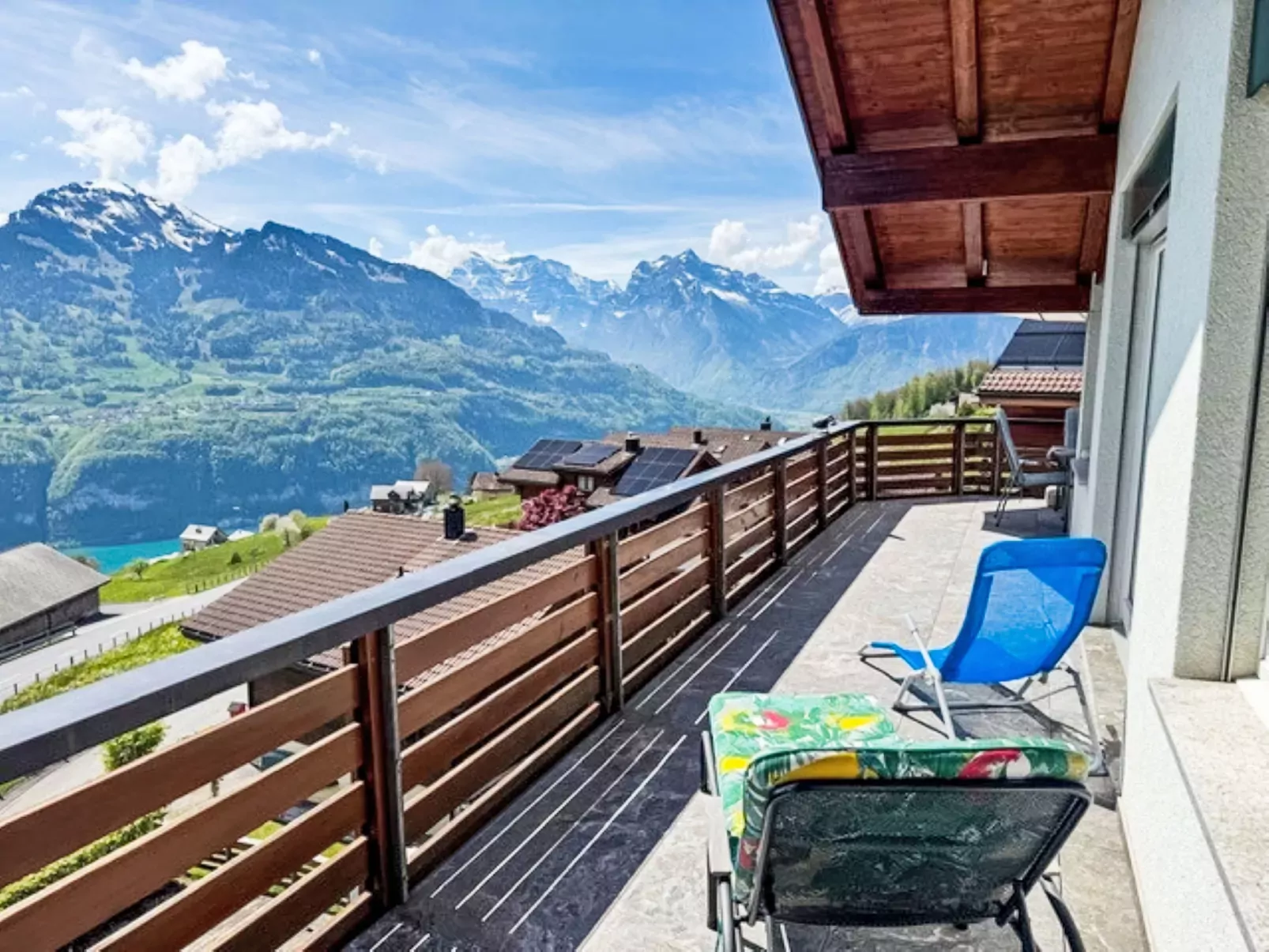 Penthouse Brugg-Buiten