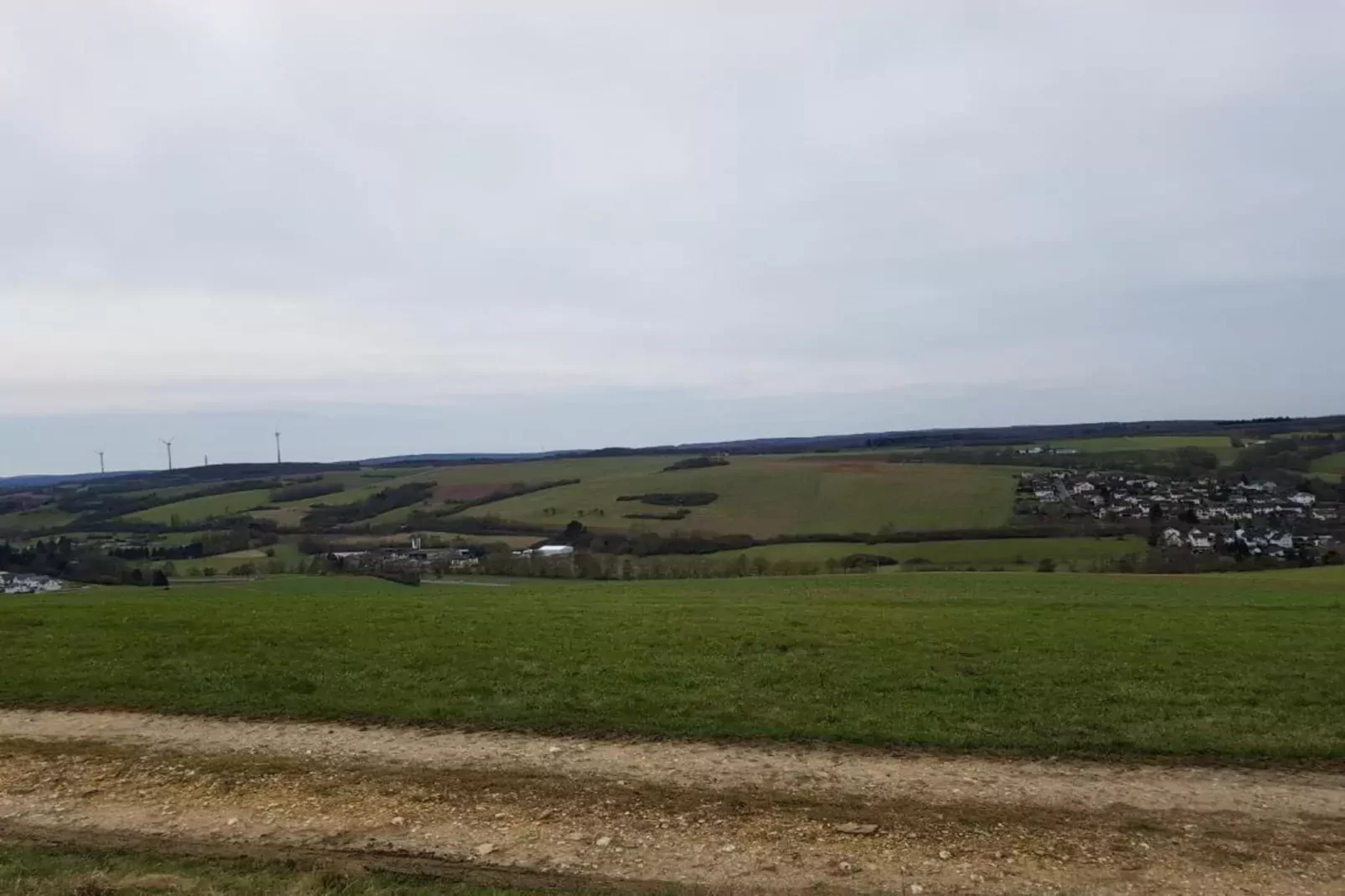 Suite im Taunus-Gebieden zomer 20km