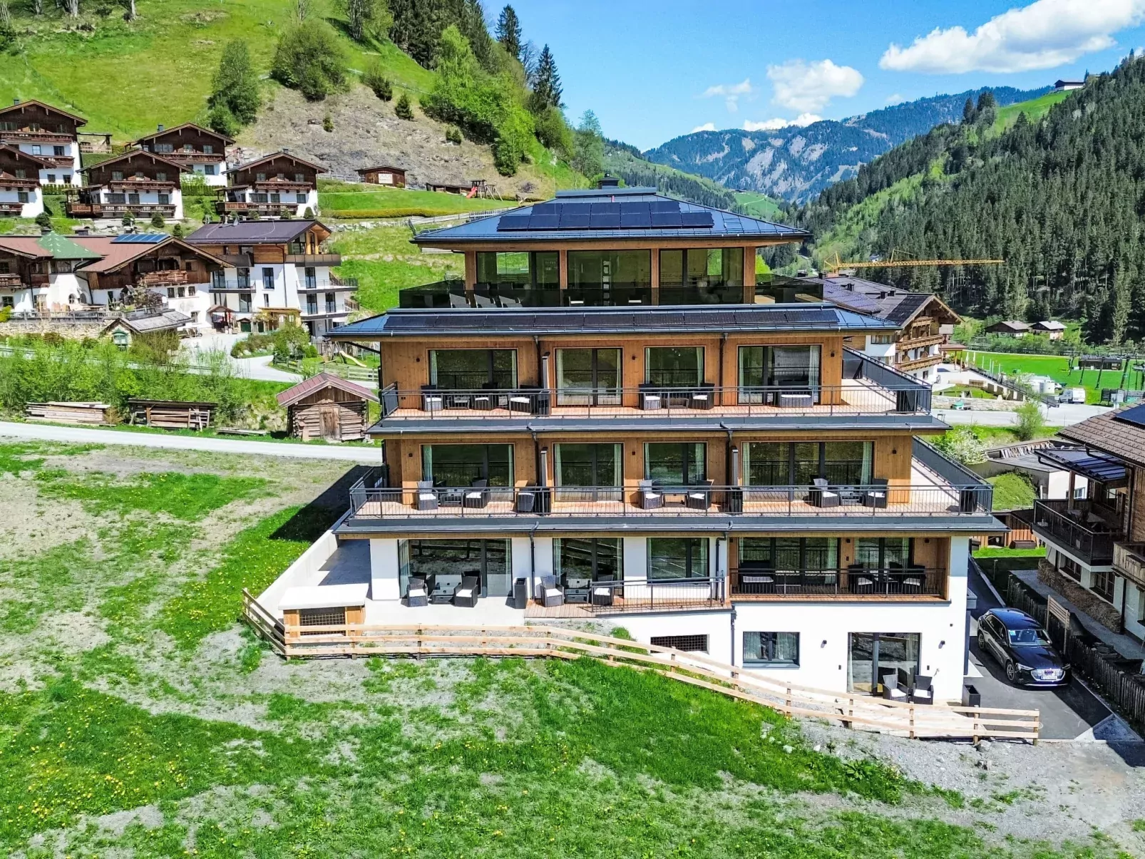 Mountain Suite Nr 102-Buiten