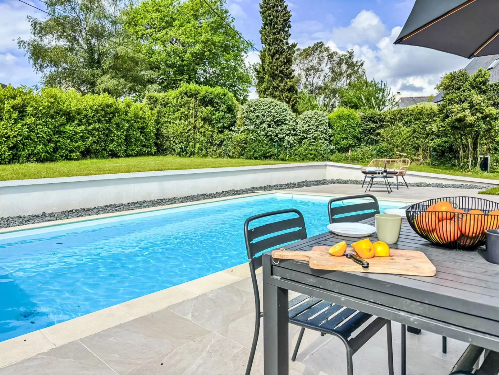 La Tour Bourgerel avec piscine-Buiten