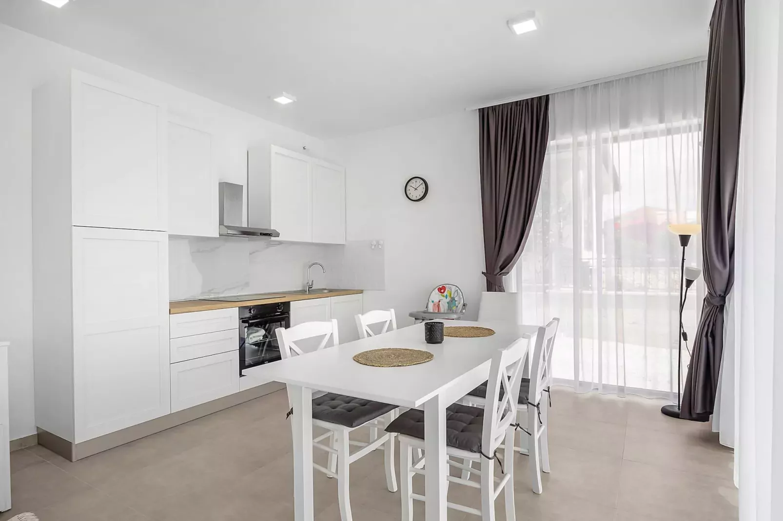 Max - Sea View, One Bedroom Apt with Terrace-Keuken