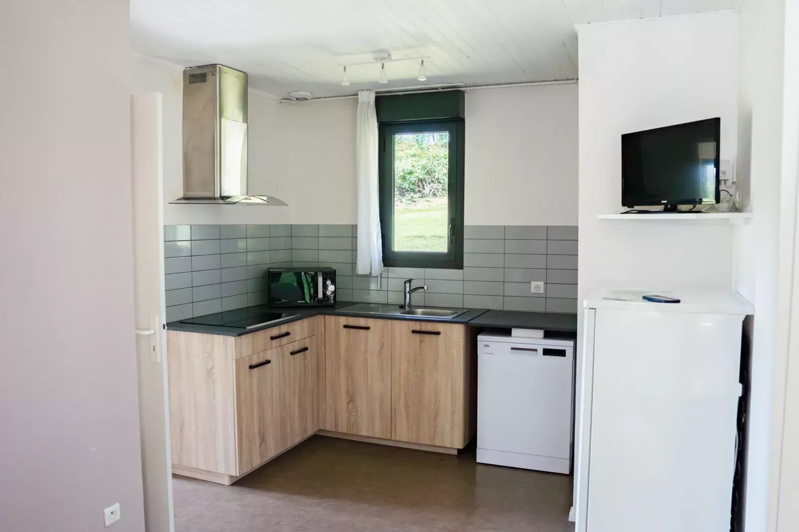Champs-sur-Tarentaine/Gîte 3 Pièces 6 Personnes 1 bébé-Keuken