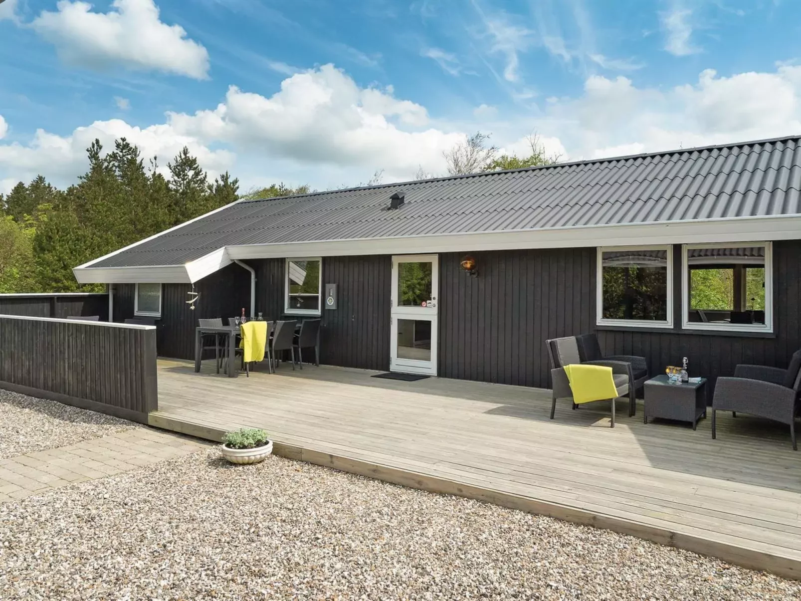 "Onni" - 2.3km from the sea-Buiten