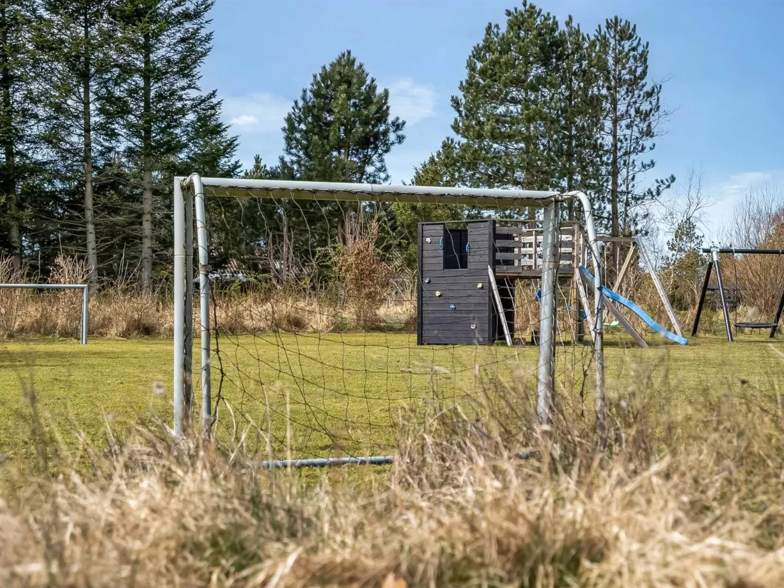 "Sunna" - 1.2km from the sea-Buiten