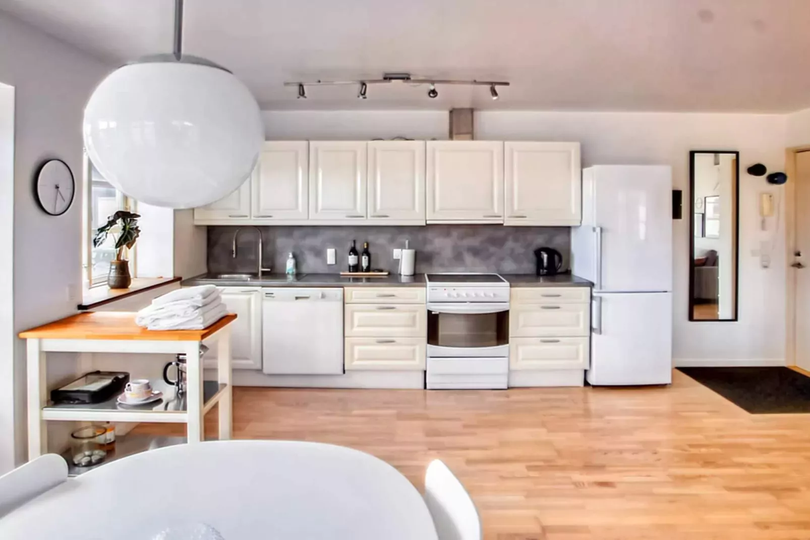 Centraal Gezellig Appartement -- By Traum Ferienwohnungen-Binnen