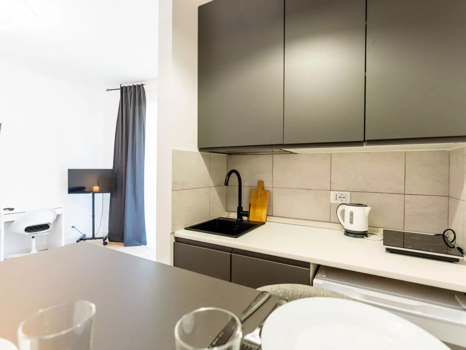 Modern Studio Nest