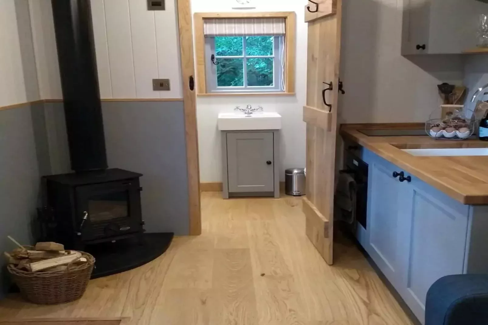The Bakers Hut
