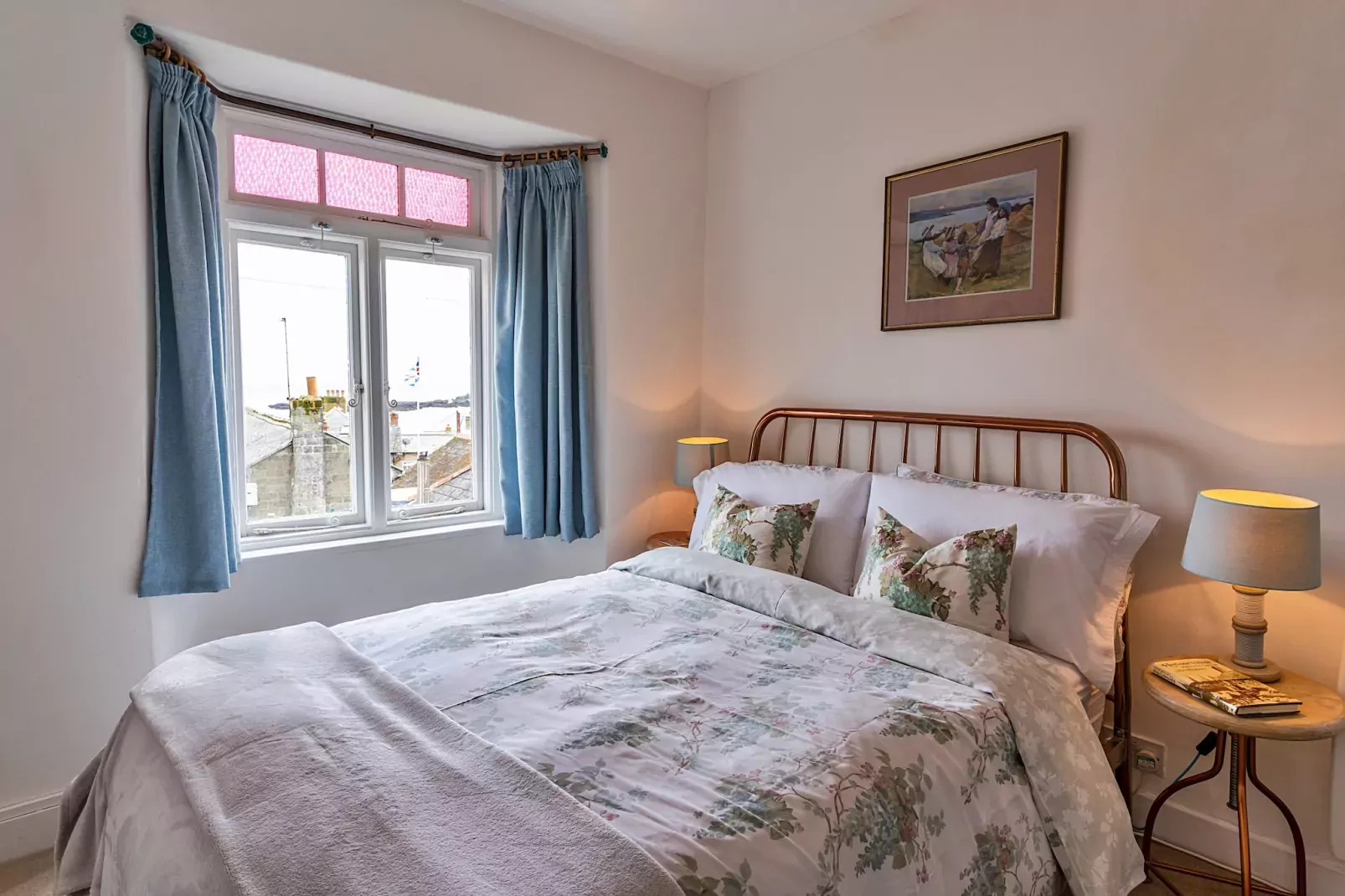 Cosy Mousehole Cottage with Sea Views