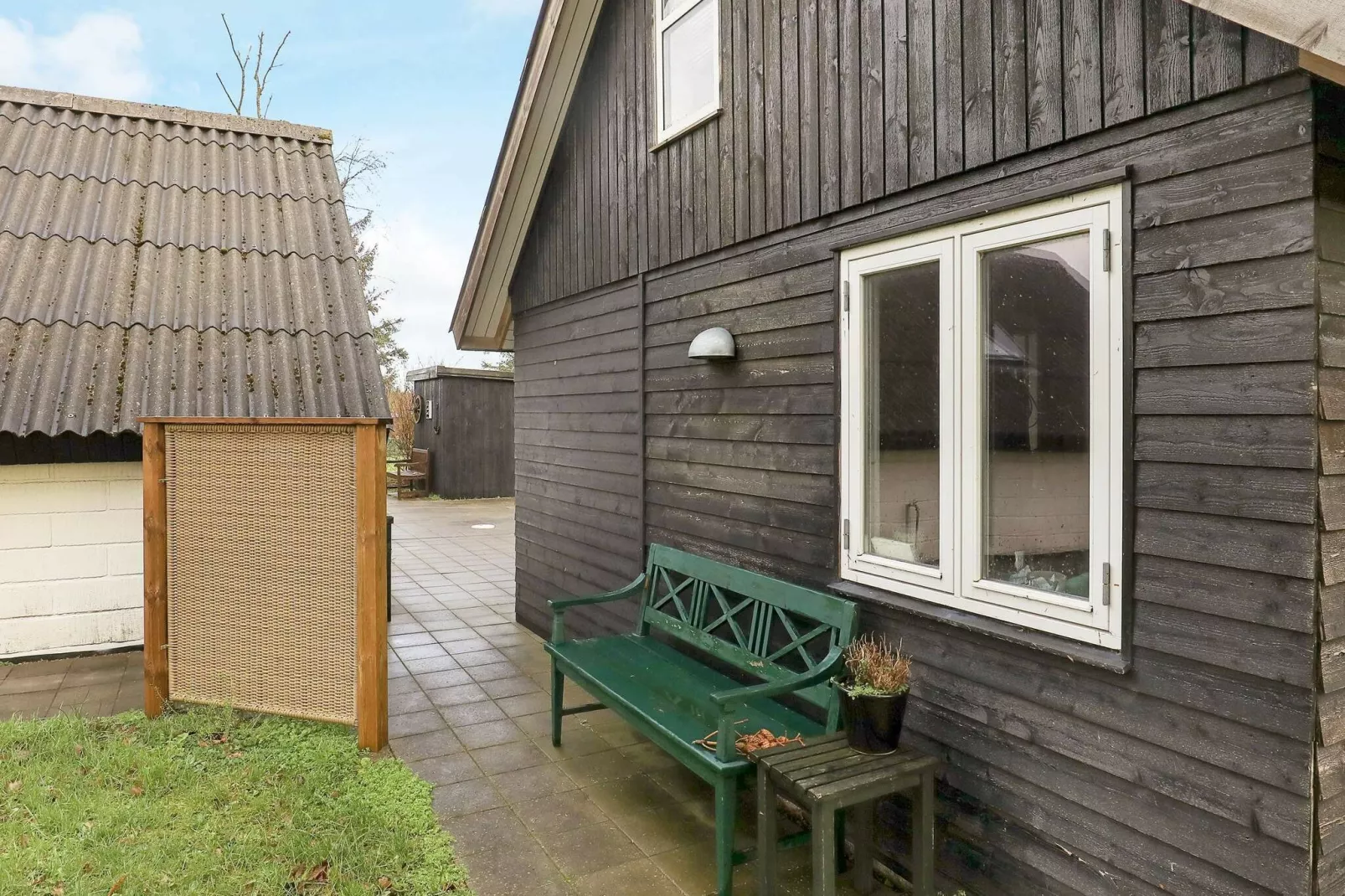 Uitgestrekte vakantiewoning in Ulfborg met terras