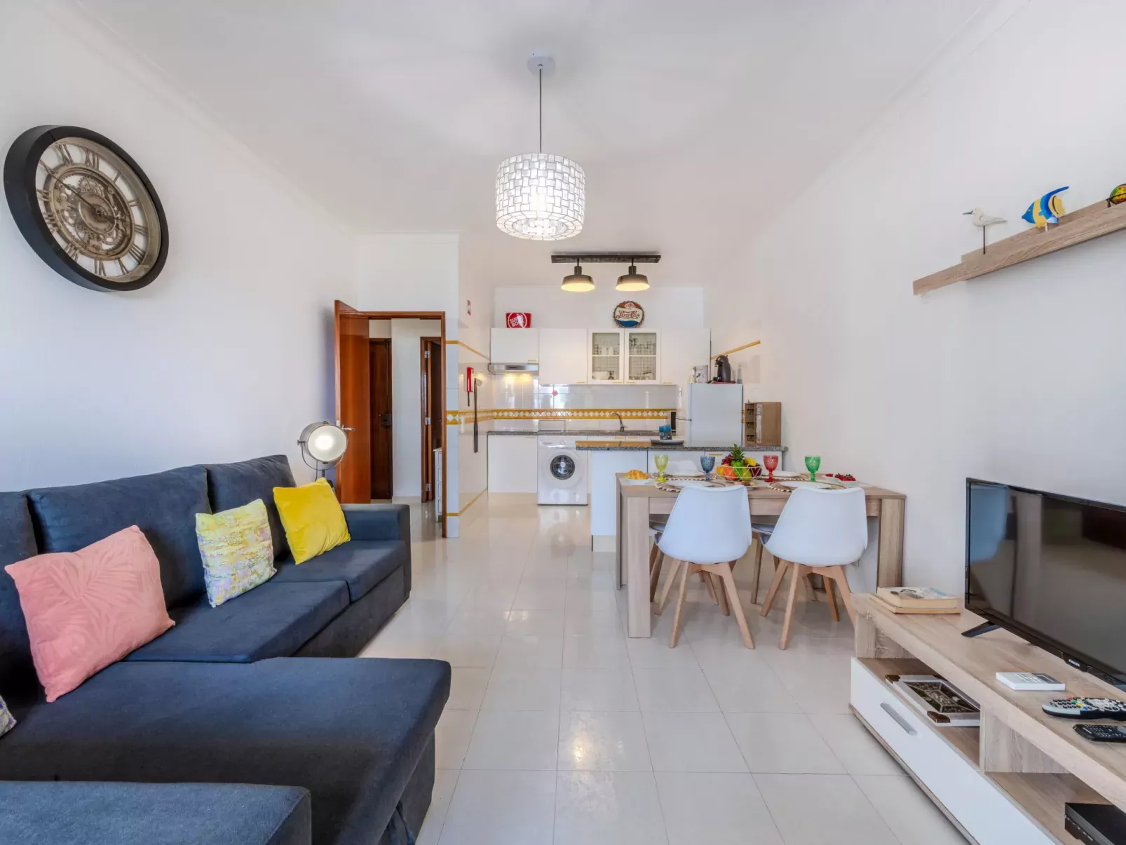 Algarve Treasure-Binnen