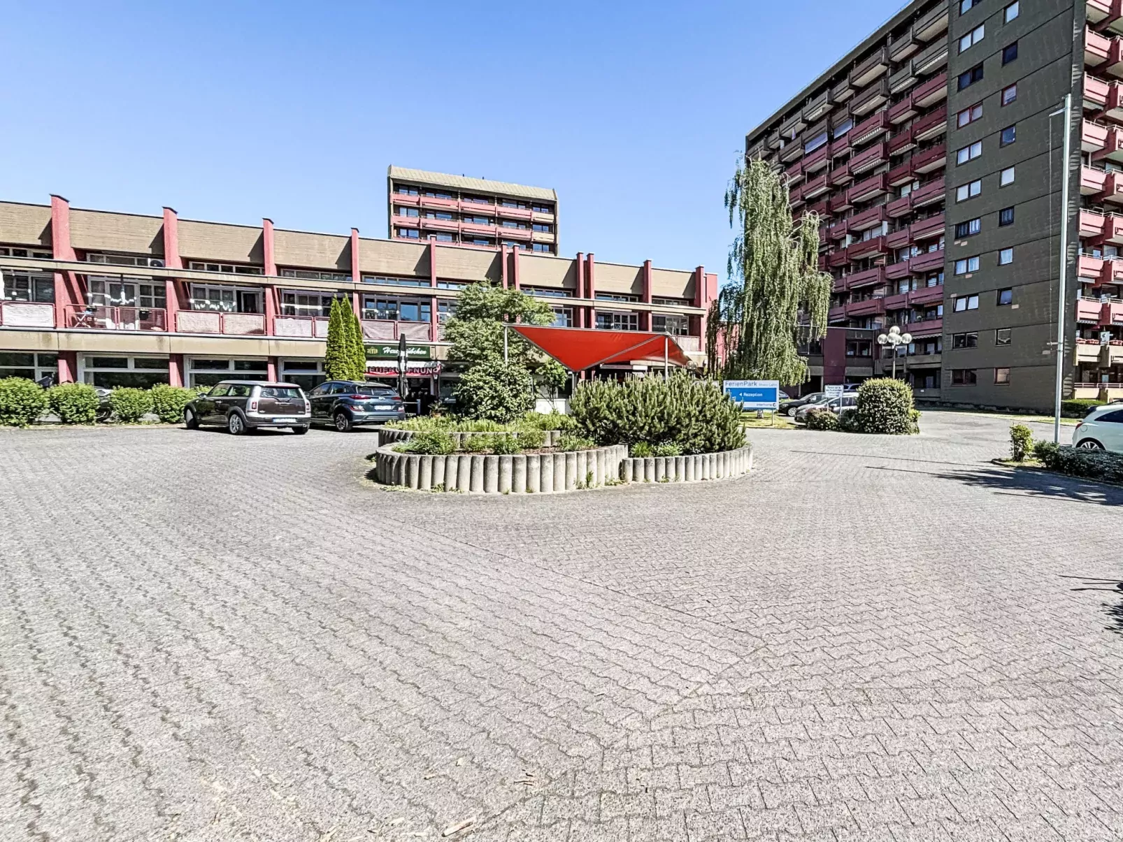 Lahneck (B1013)-Buiten
