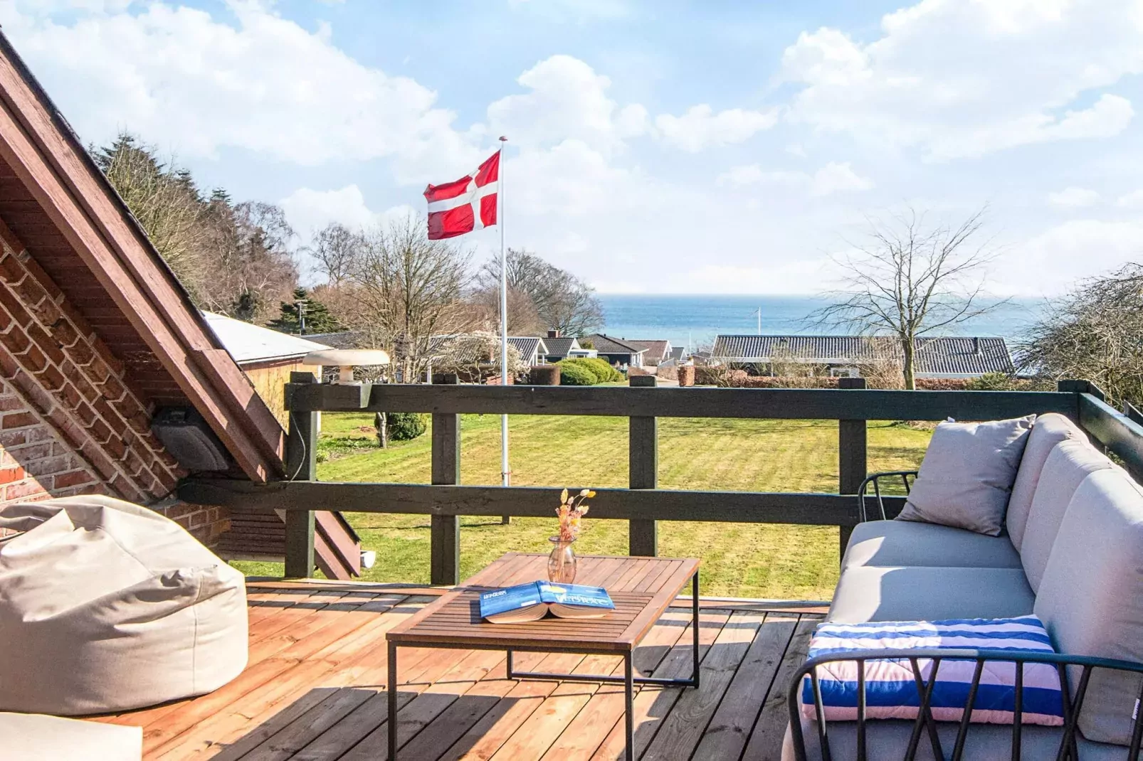 8 persoons vakantie huis in Bjert-By Traum-Waterzicht