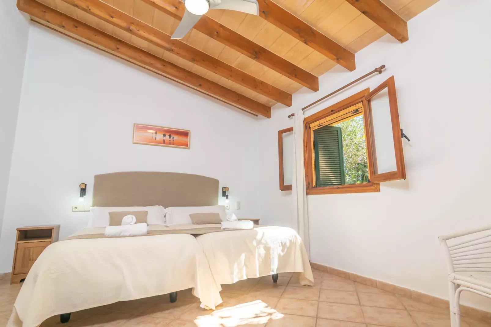 Can Rafalino-Slaapkamer