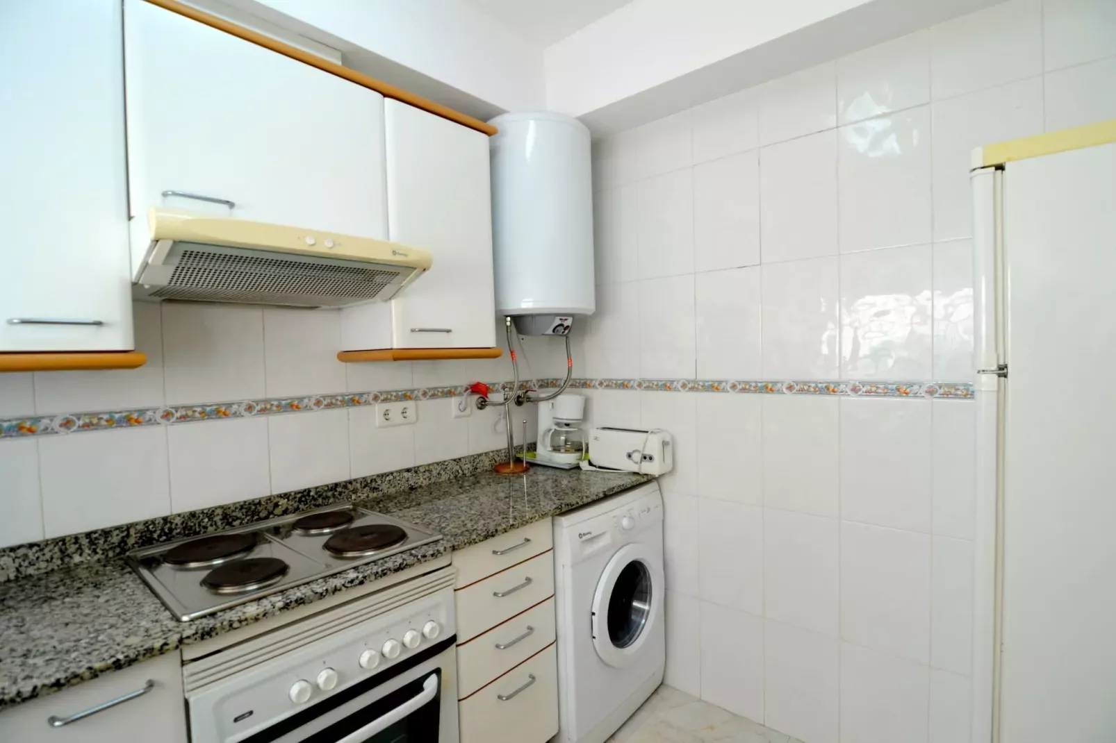 TARRACO 15 (BOLLERIA)-Keuken