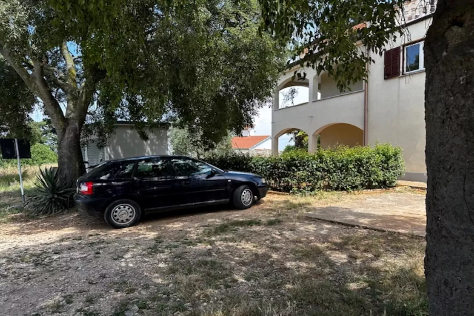 Apartment Branko II in Porec, Istria-Buitenkant zomer