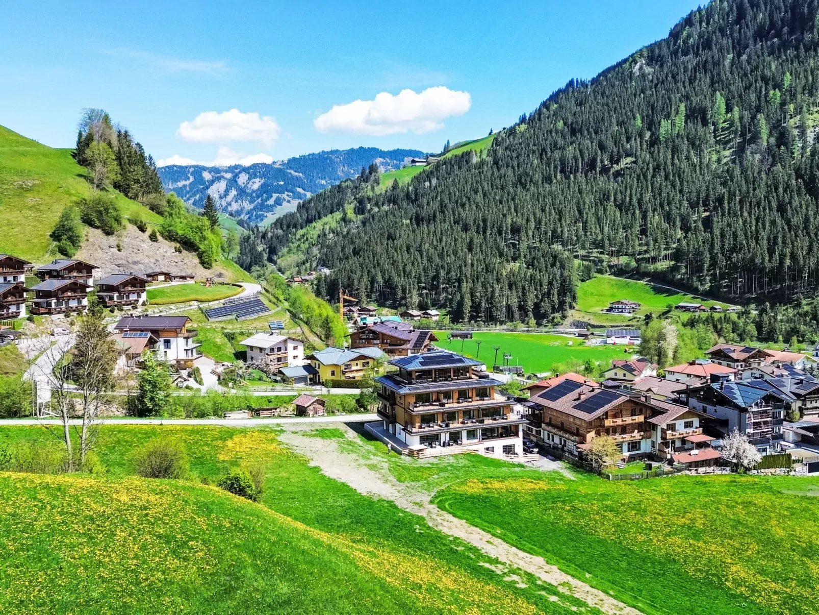 Mountain Suite Nr 302-Buiten