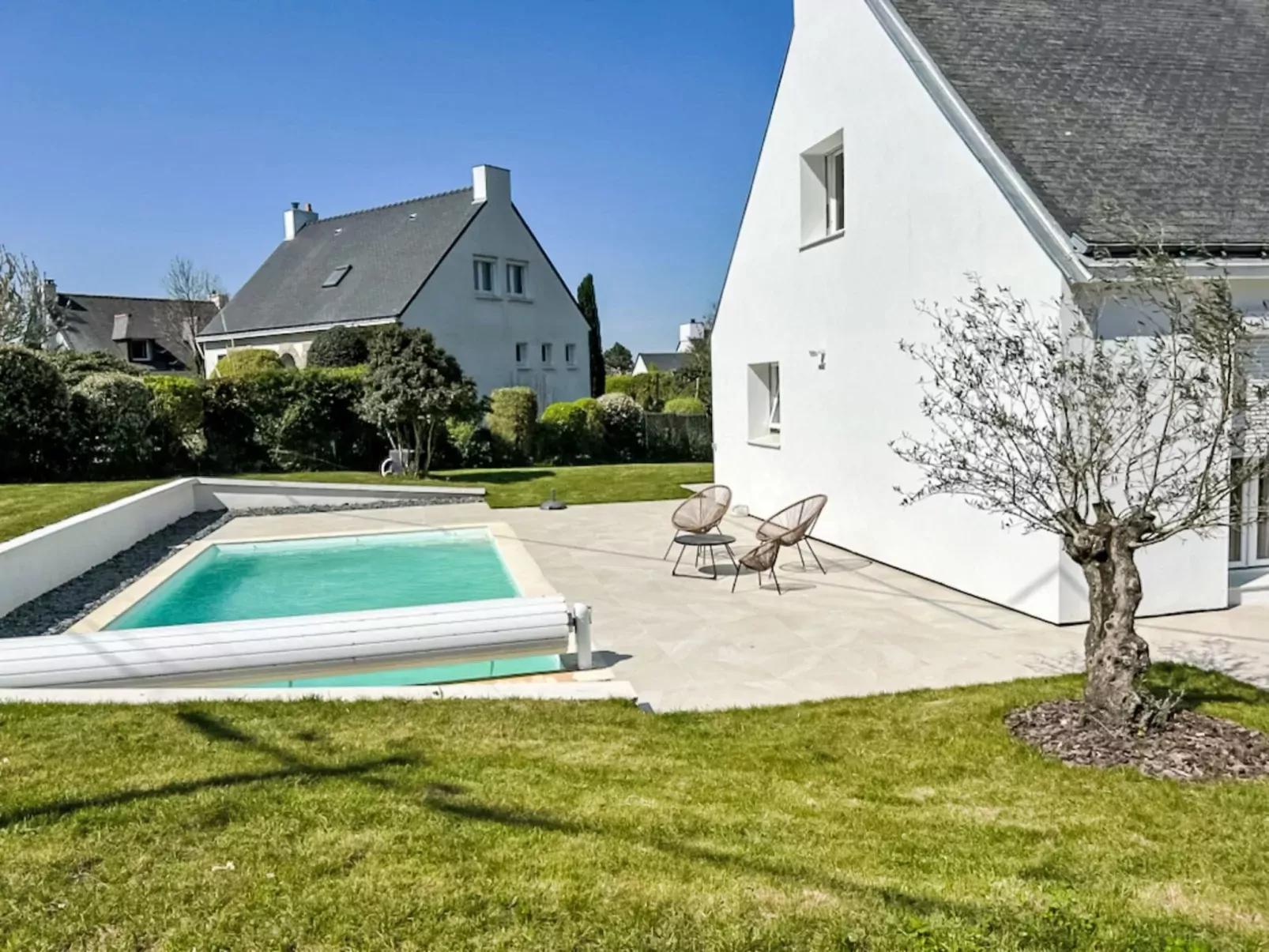 La Tour Bourgerel avec piscine-Buiten