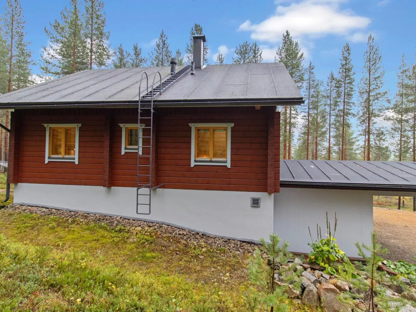 Villa uuttu-Buiten