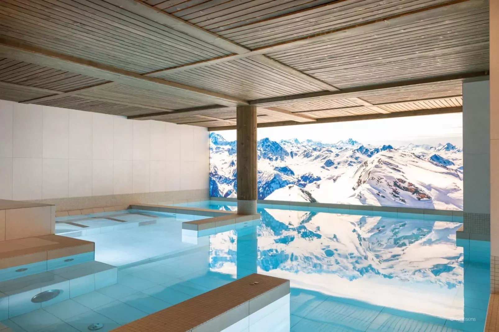 PLAGNE MONTALBERT Le Snoroc- A38T-Zwembad