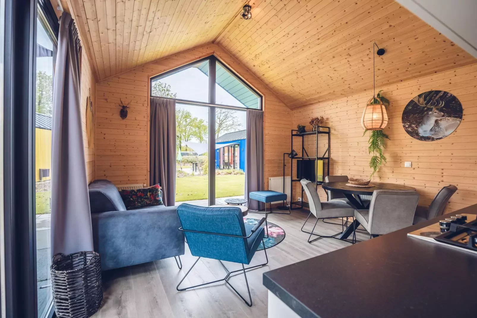 Jachtchalet | 2 - 4 pers | Pets Allowed-Eetkamer